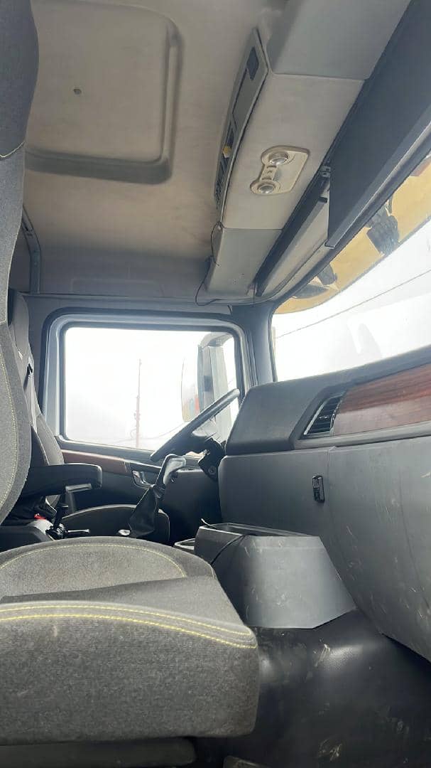 Shacman SX42586V385,  122 612 км, 2023 года в лизинг