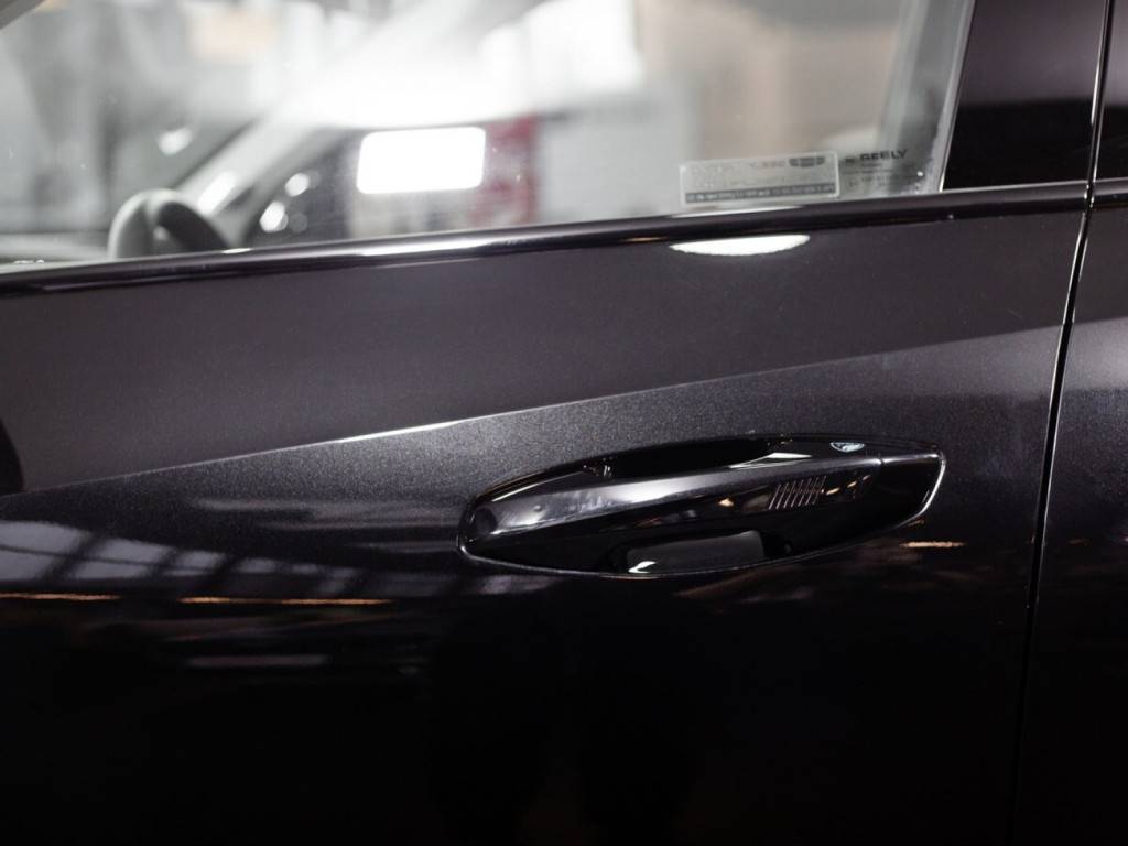 Geely Atlas Флагман 2.0Т АТ полный привод