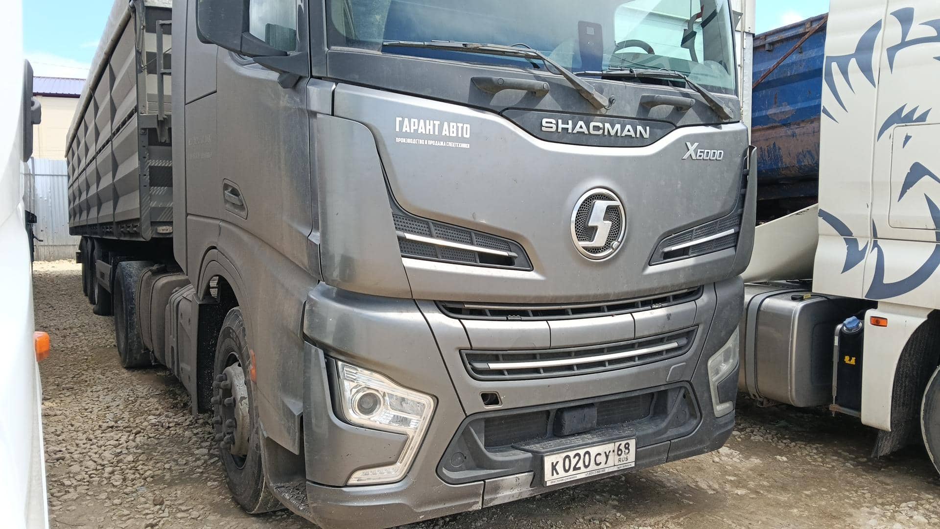 Shacman SX4188YY381,  261 381 км, 2023 года в лизинг
