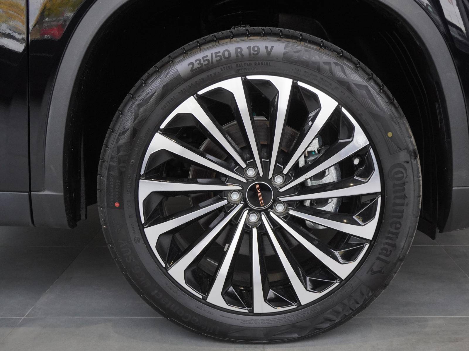 EXEED TXL Premium 2.0 TGDI 8AT AWD