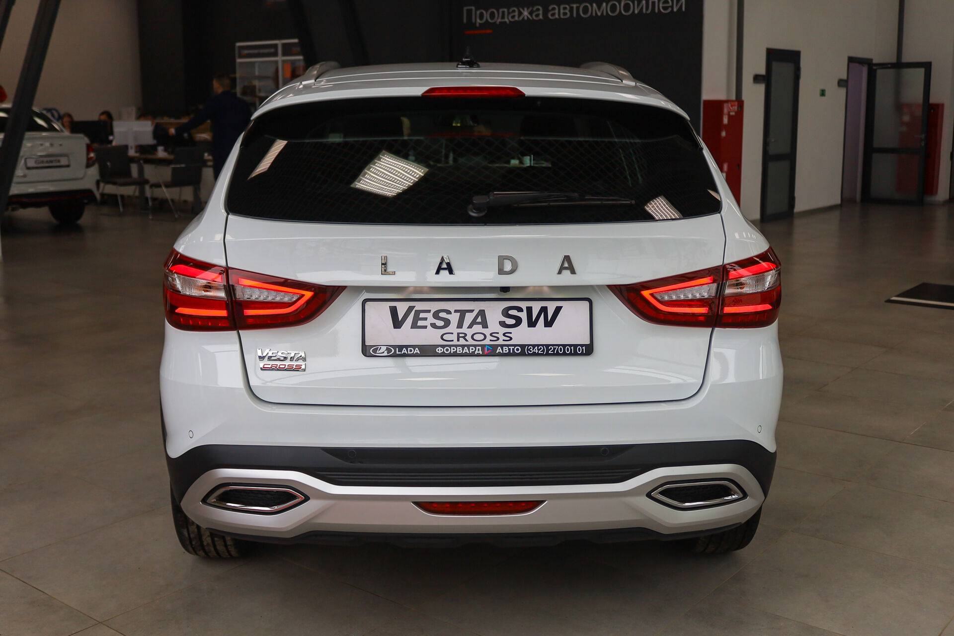 Lada Vesta SW Cross Life 24 1.8 122hp AT
