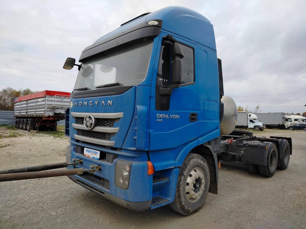 HONGYAN CQ4187HD12381T LNG
