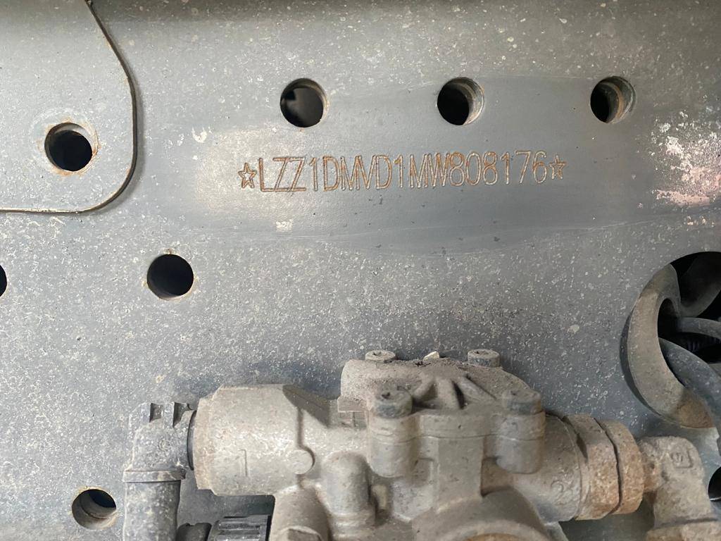 HOWO ZZ3257V384GE1 6x4 Лот 000000408