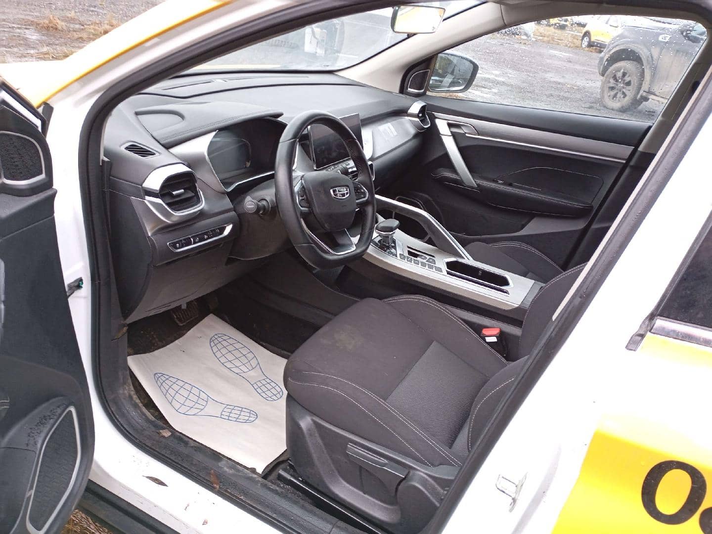 Geely Coolray,  133 156 км, 2023 года в лизинг