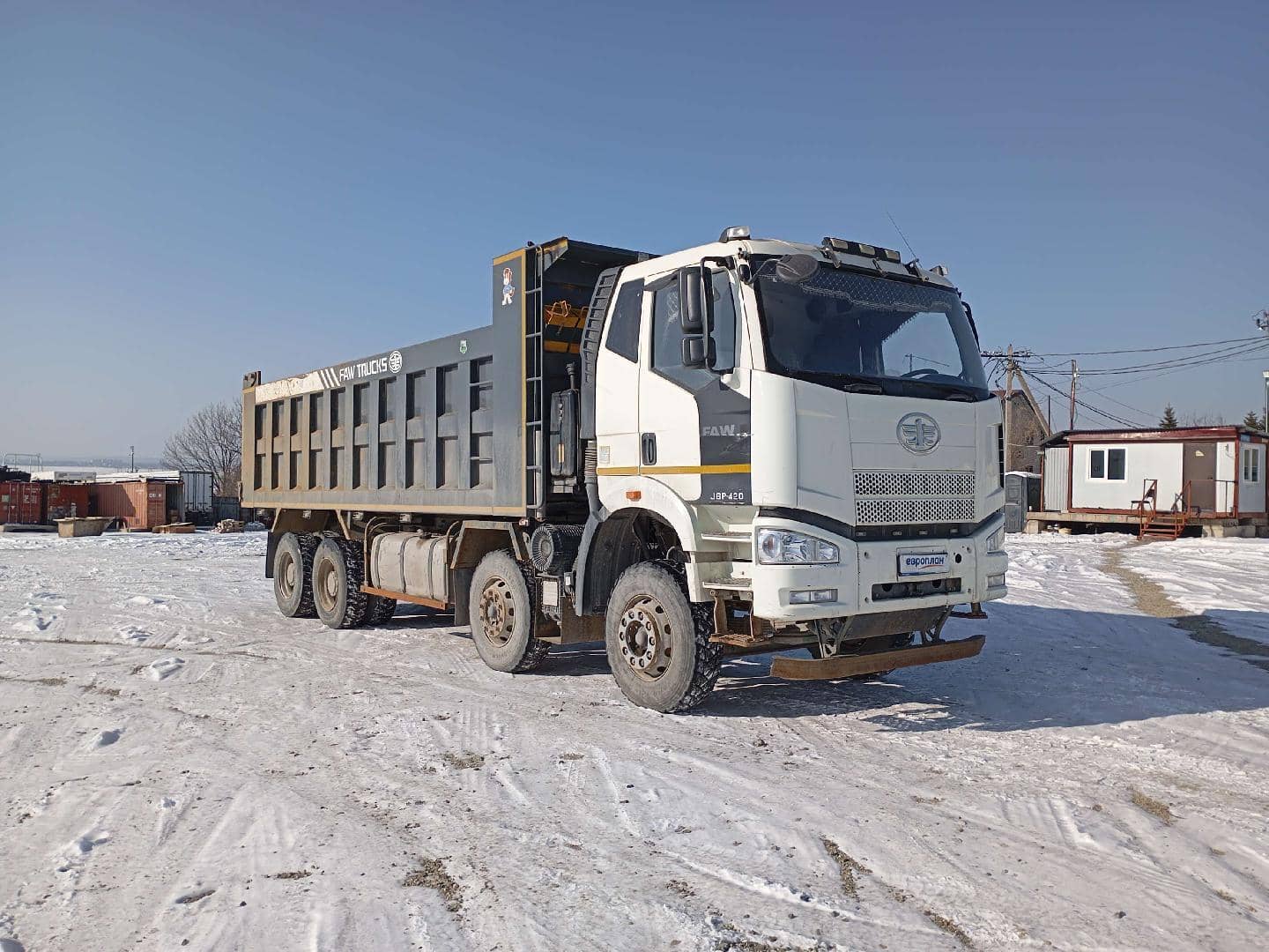 FAW CA3310P66K24T4E5 8х4,  178 626 км, 2021 года в лизинг