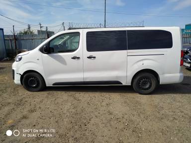 Peugeot Traveller