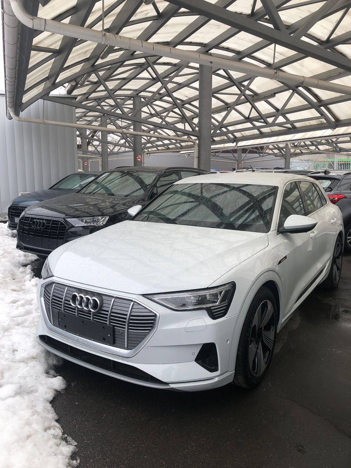 Audi e-tron,  55 377 км, 2021 года в лизинг