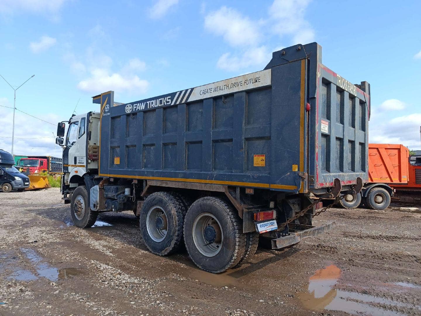 FAW CA3250P66K24L1TE5 6x6,  108 206 км, 2023 года в лизинг