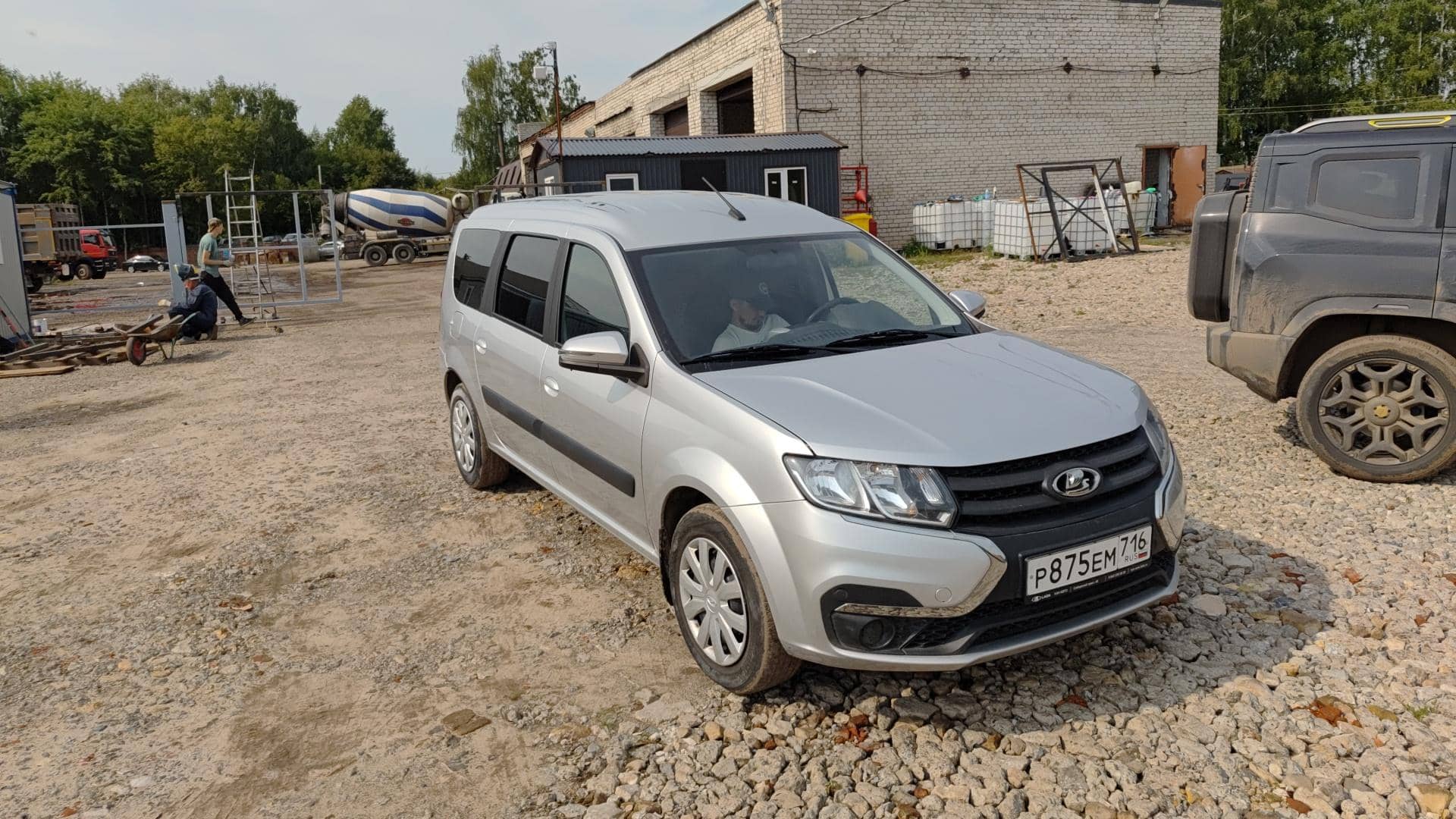 Lada Largus универсал,  27 751 км, 2025 года в лизинг