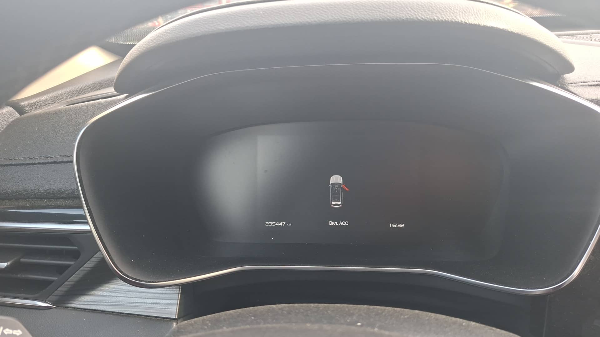 Geely Atlas Pro,  235 447 км, 2023 года в лизинг