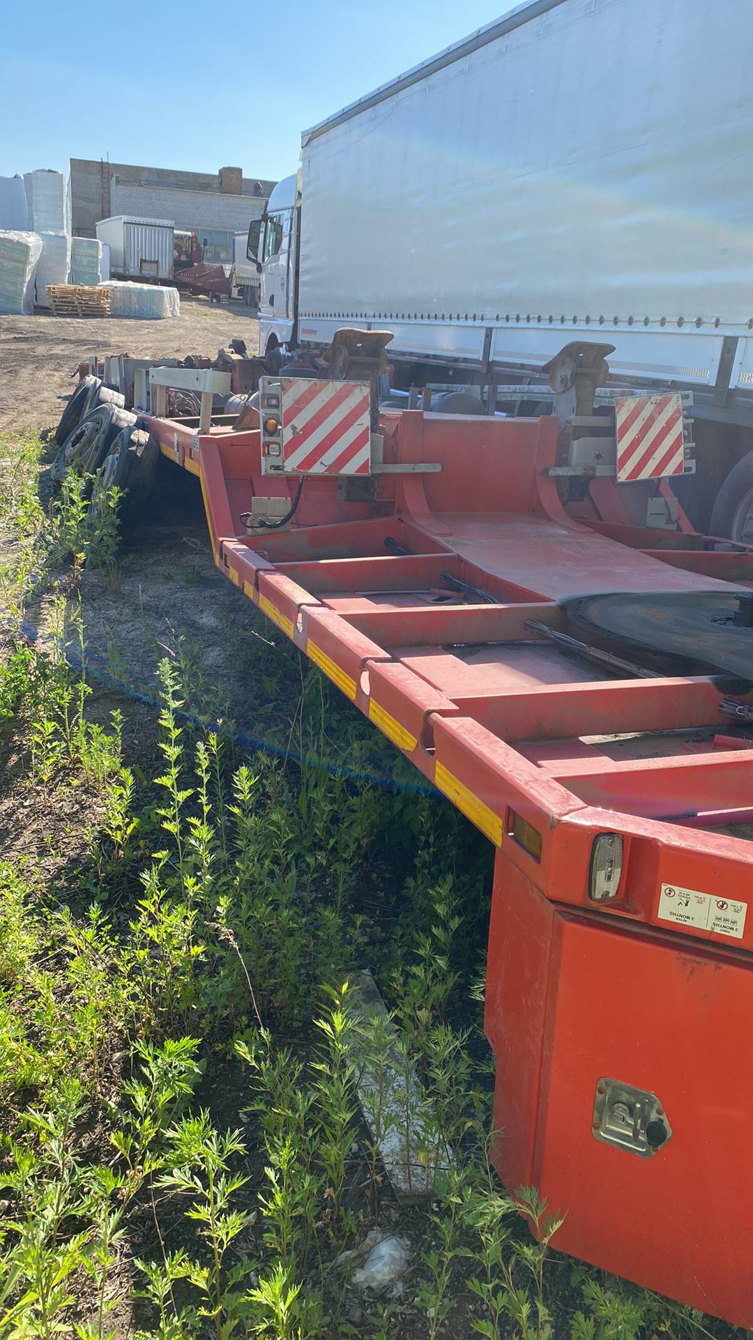 Компания СпецПрицеп Тяжеловоз низкорамный 9942L4, 2022 года в лизинг