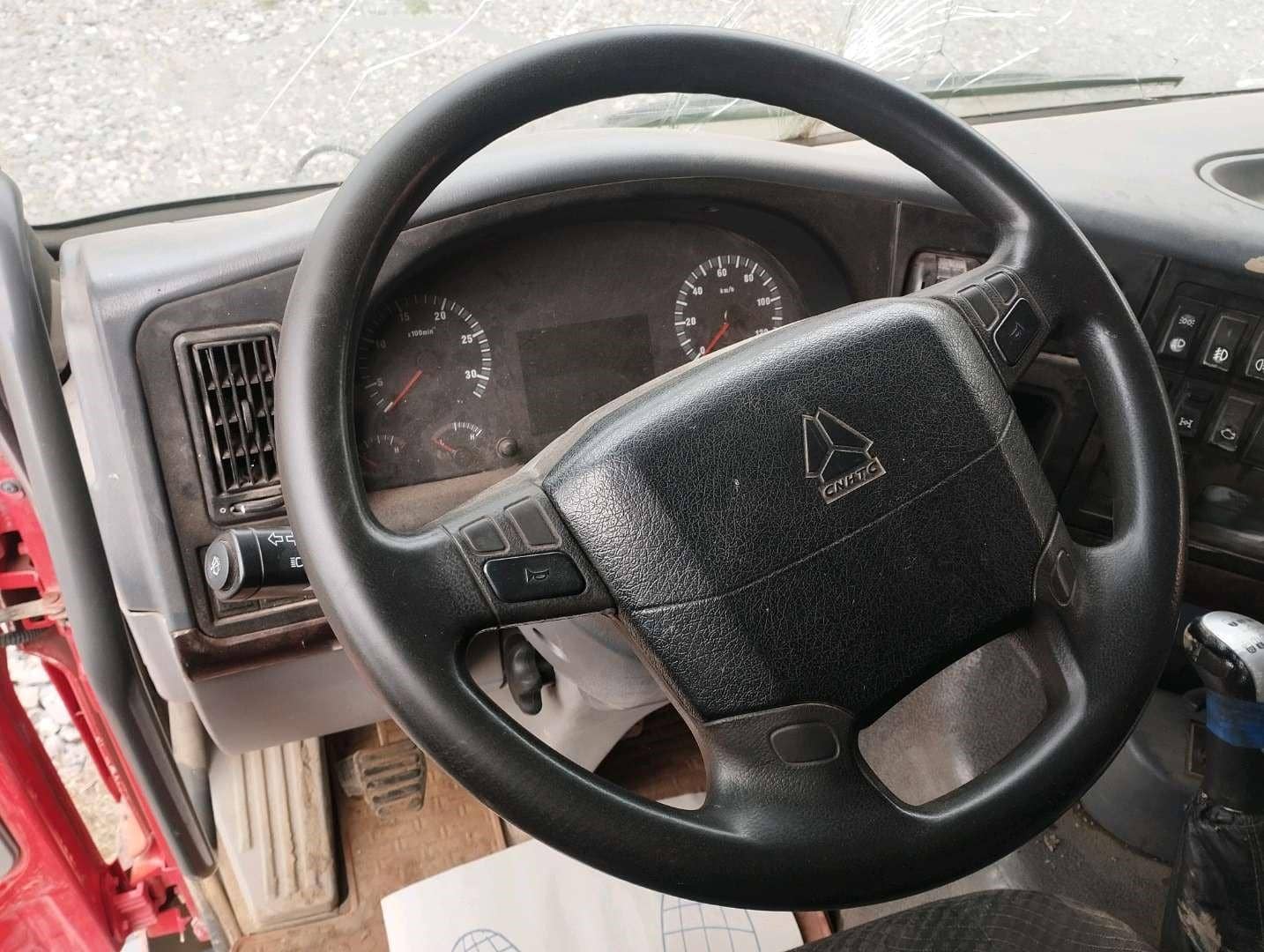 HOWO ZZ3407S3867E 8x4,  250 000 км, 2021 года в лизинг