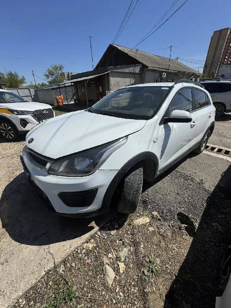 KIA Rio,  304 953 км, 2019 года в лизинг