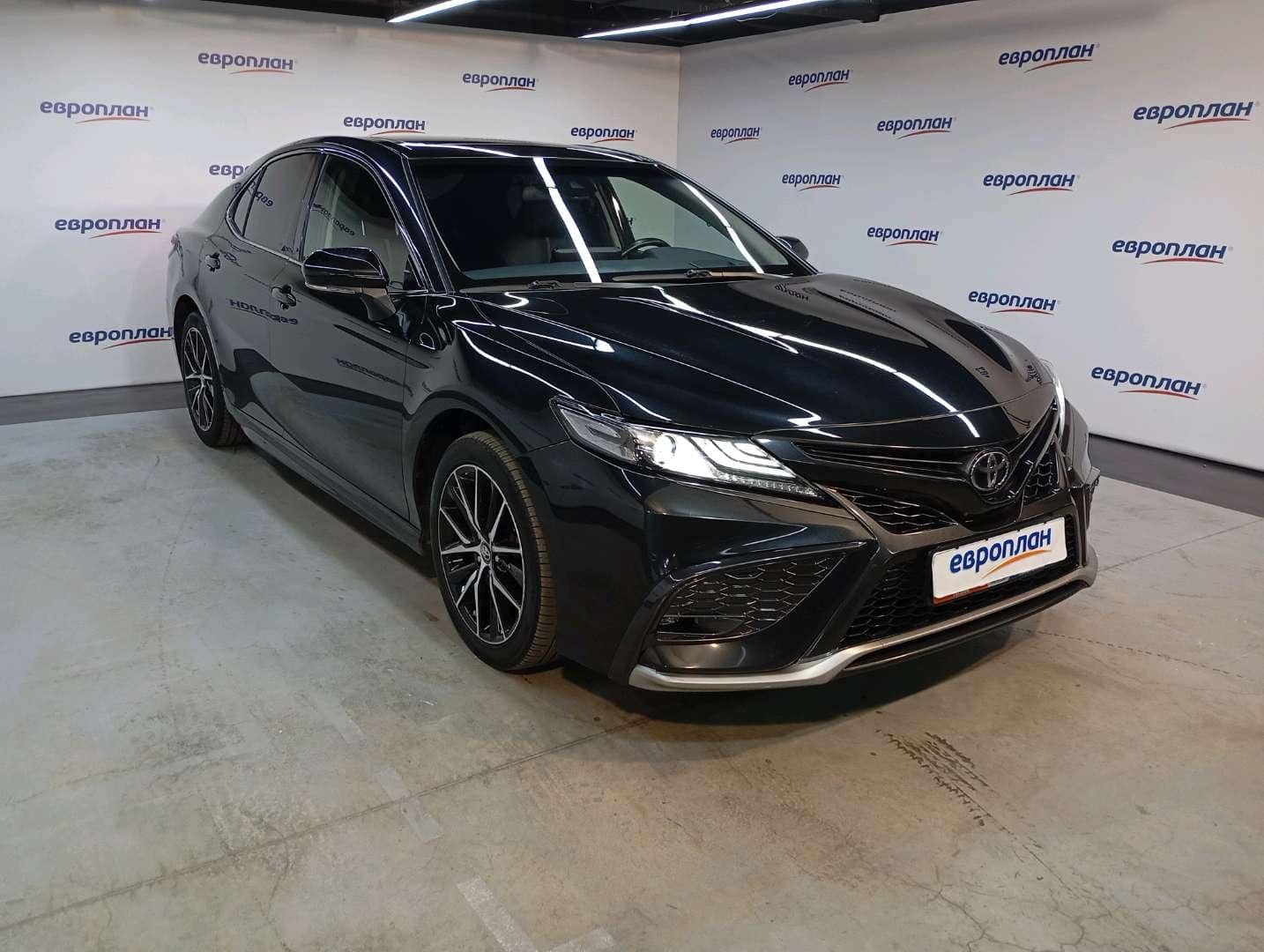 Toyota Camry,  51 241 км, 2023 года в лизинг