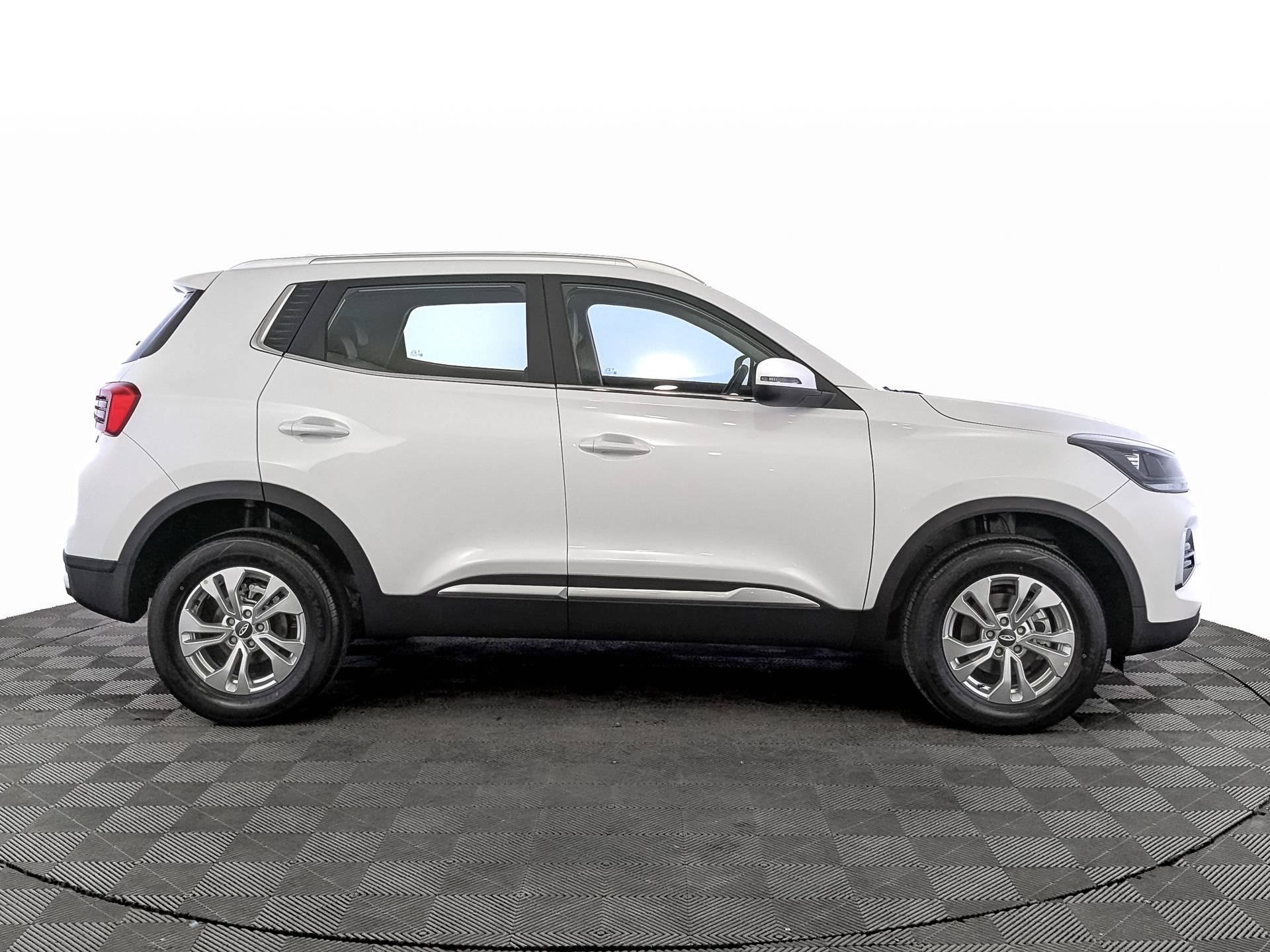 Chery Tiggo 4 PRO Action