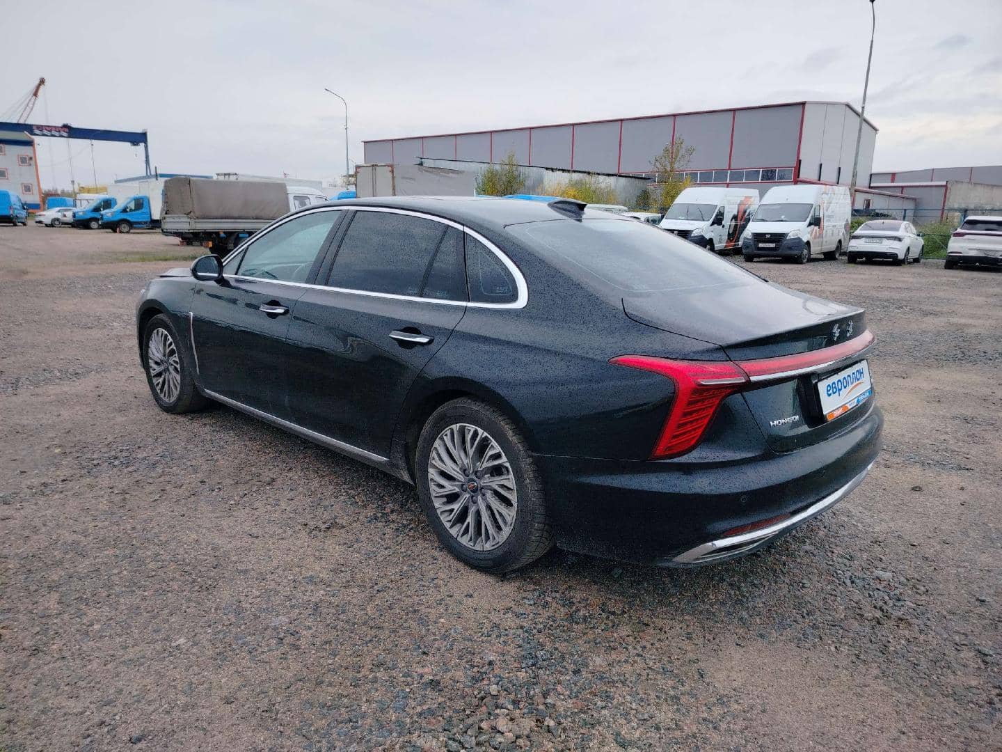 Hongqi H5,  178 722 км, 2024 года в лизинг