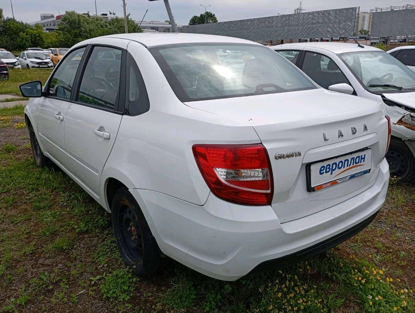 Lada Granta седан,  92 397 км, 2023 года в лизинг