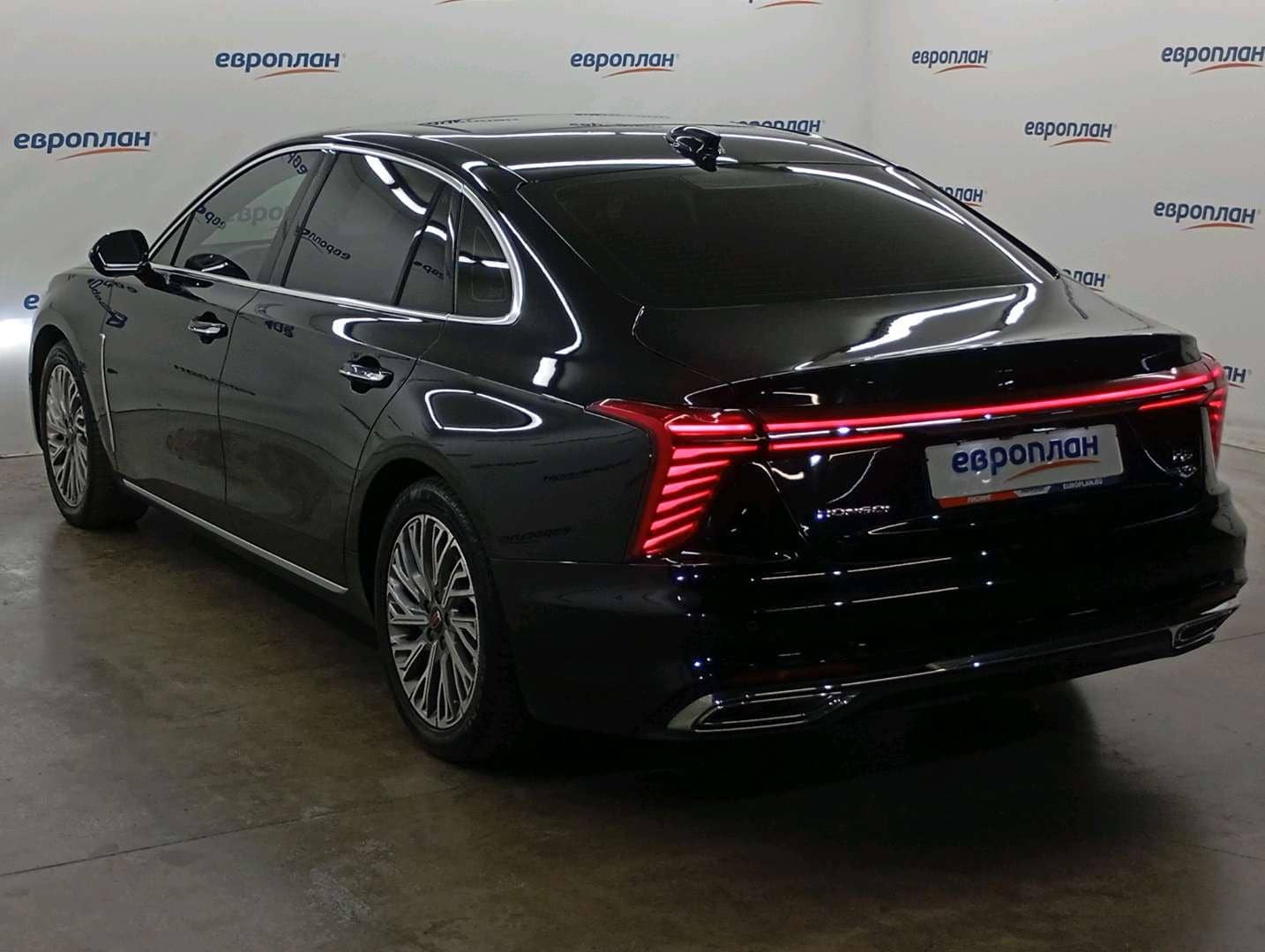 Hongqi H5,  185 462 км, 2024 года в лизинг