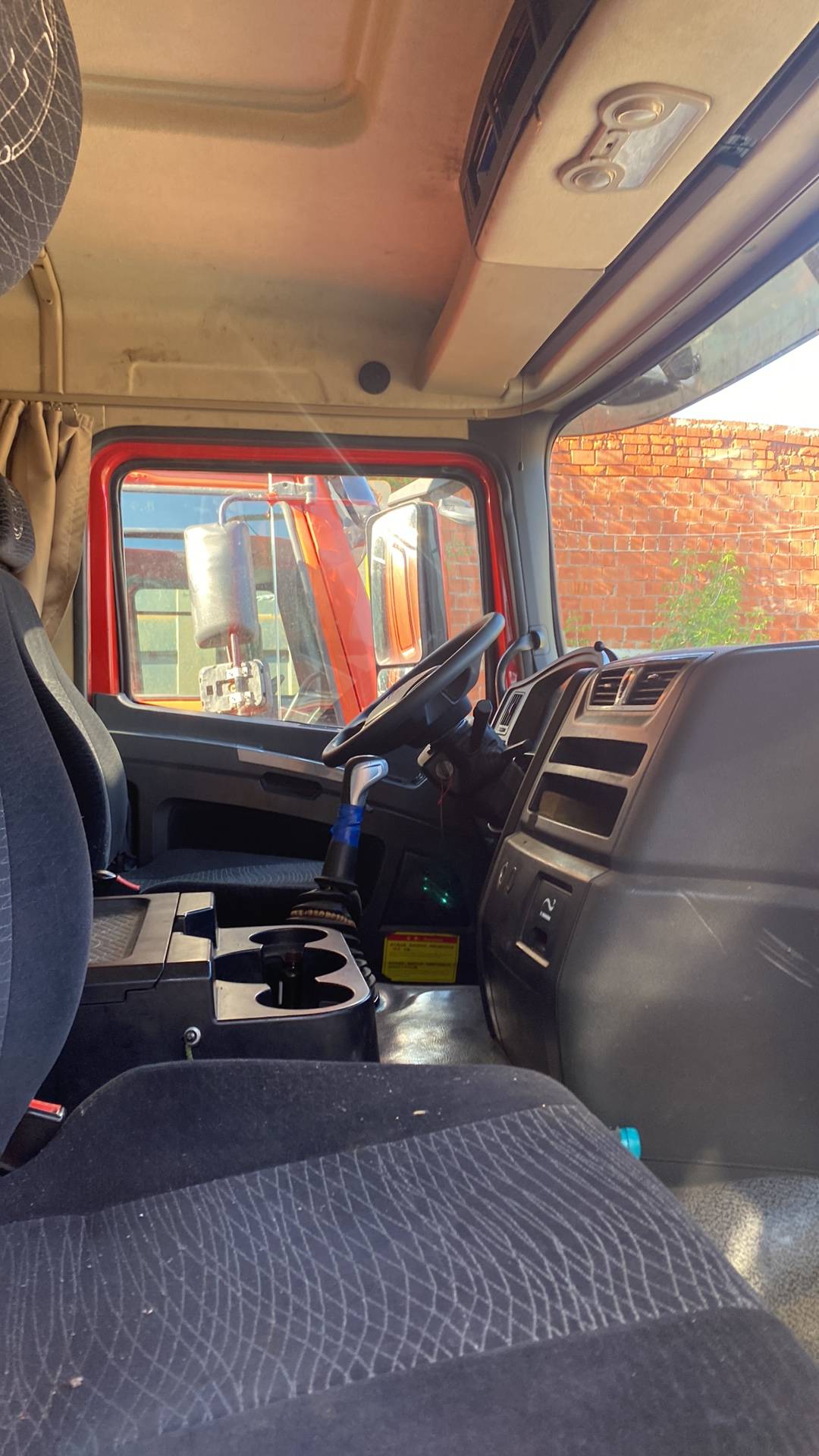 Shacman SX33186V366,  150 915 км, 2022 года в лизинг