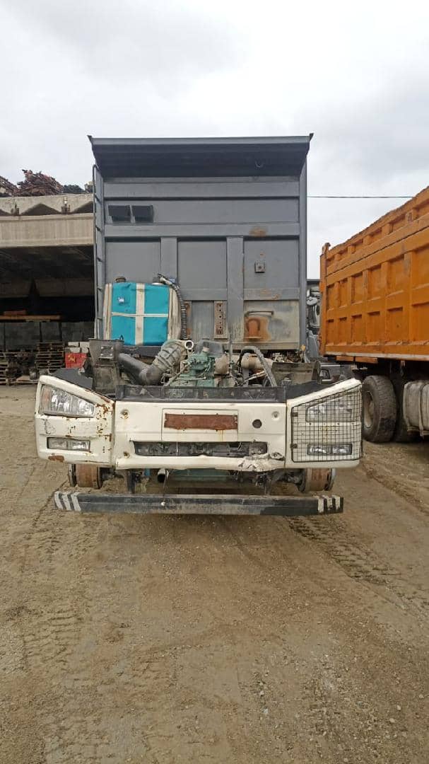 FAW CA3310P66K24T4E5 8х4,  1 111 км, 2023 года