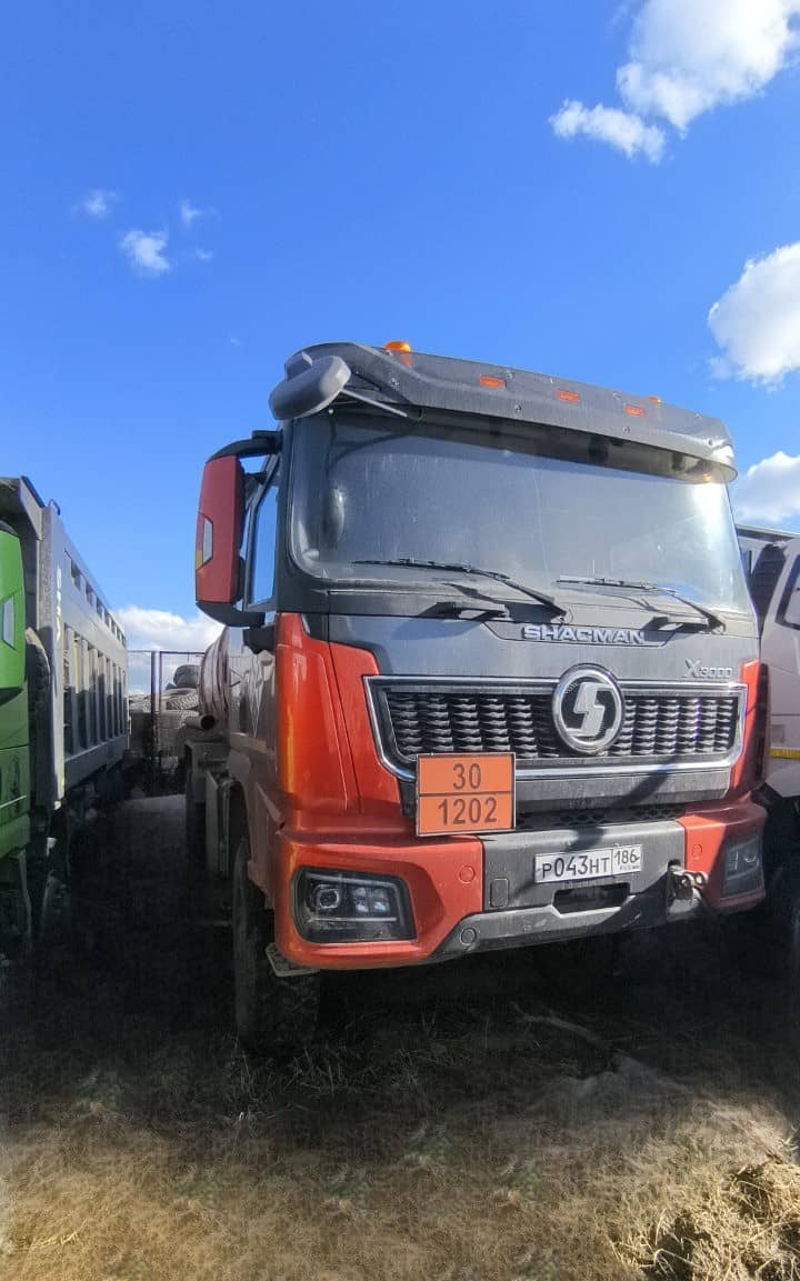 Shacman SX32586V385,  64 350 км, 2024 года в лизинг