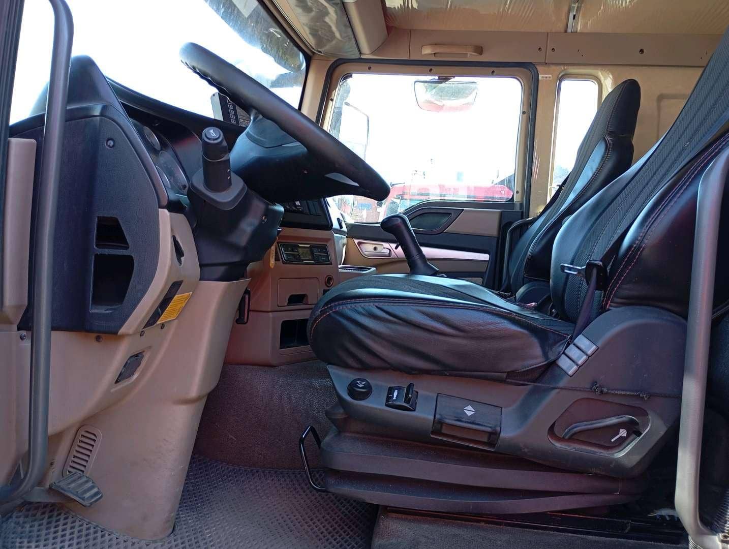 HOWO ZZ3256V384GE 6x4,  111 242 км, 2023 года в лизинг