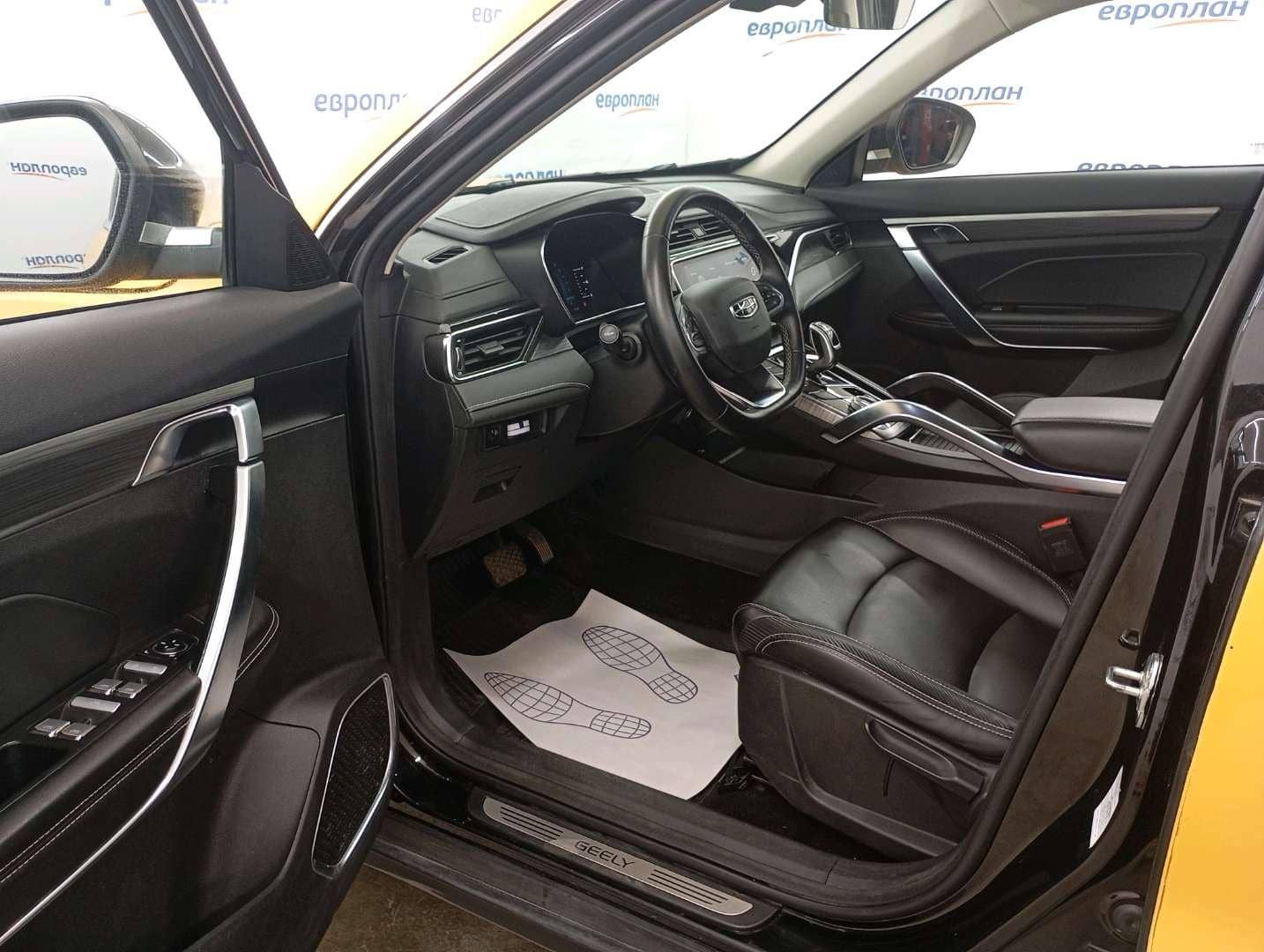 Geely Atlas Pro,  234 636 км, 2023 года в лизинг