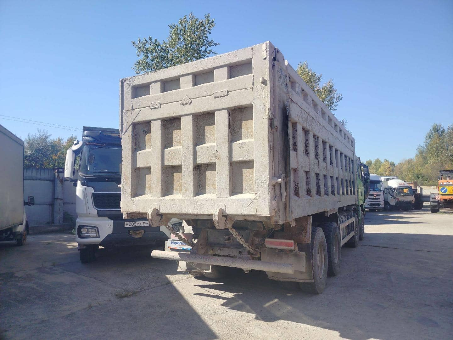 Shacman SX33186V366,  118 494 км, 2022 года в лизинг