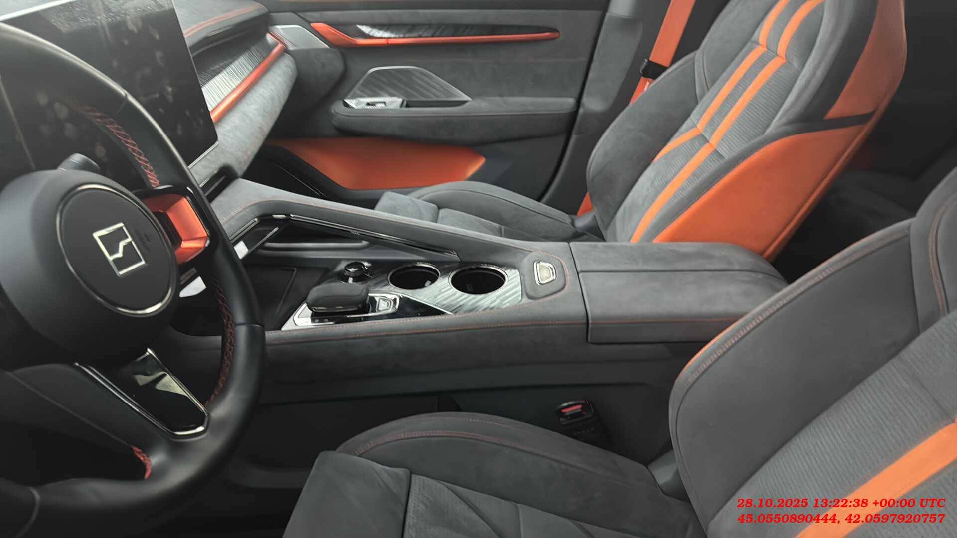 Zeekr 001,  16 000 км, 2023 года в лизинг