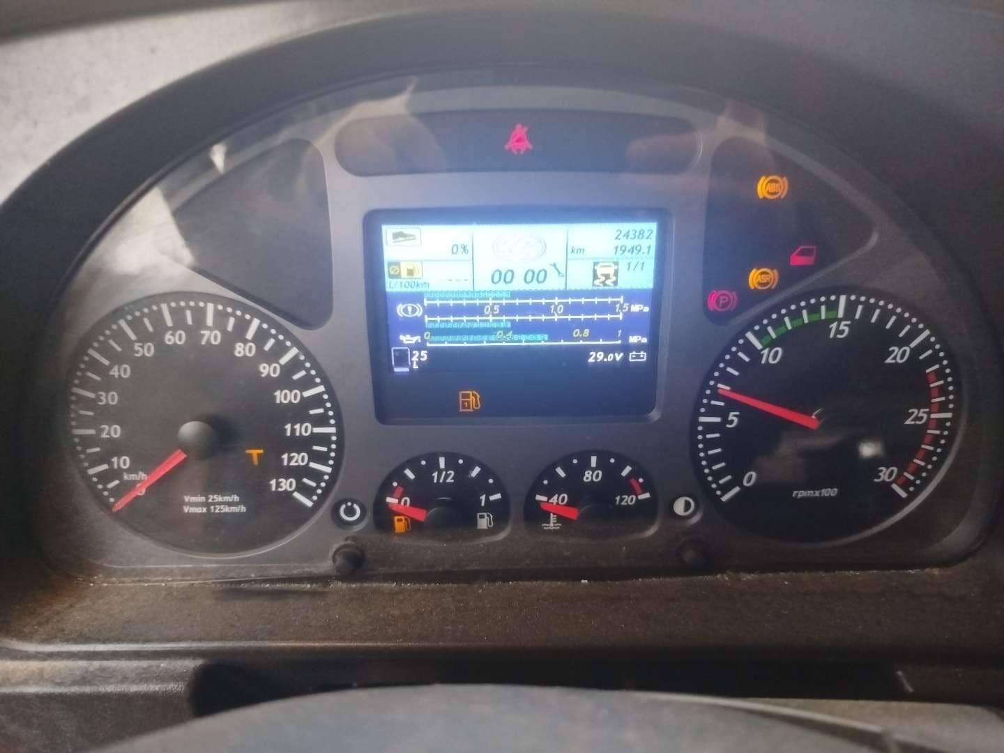 HONGYAN CQ4187HD12381T LNG,  24 382 км, 2023 года в лизинг