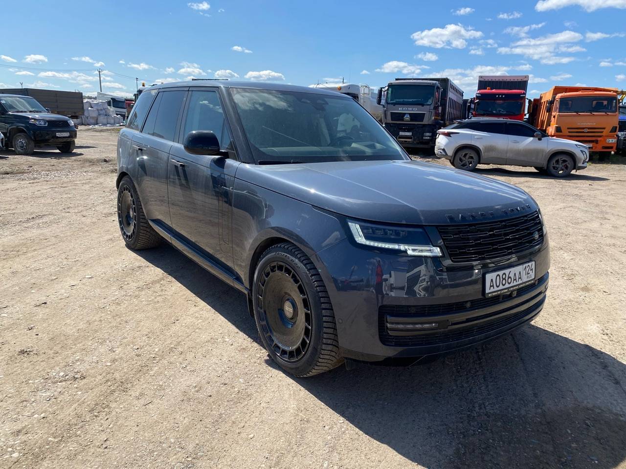 Land Rover Range Rover,  1 555 км, 2024 года в лизинг
