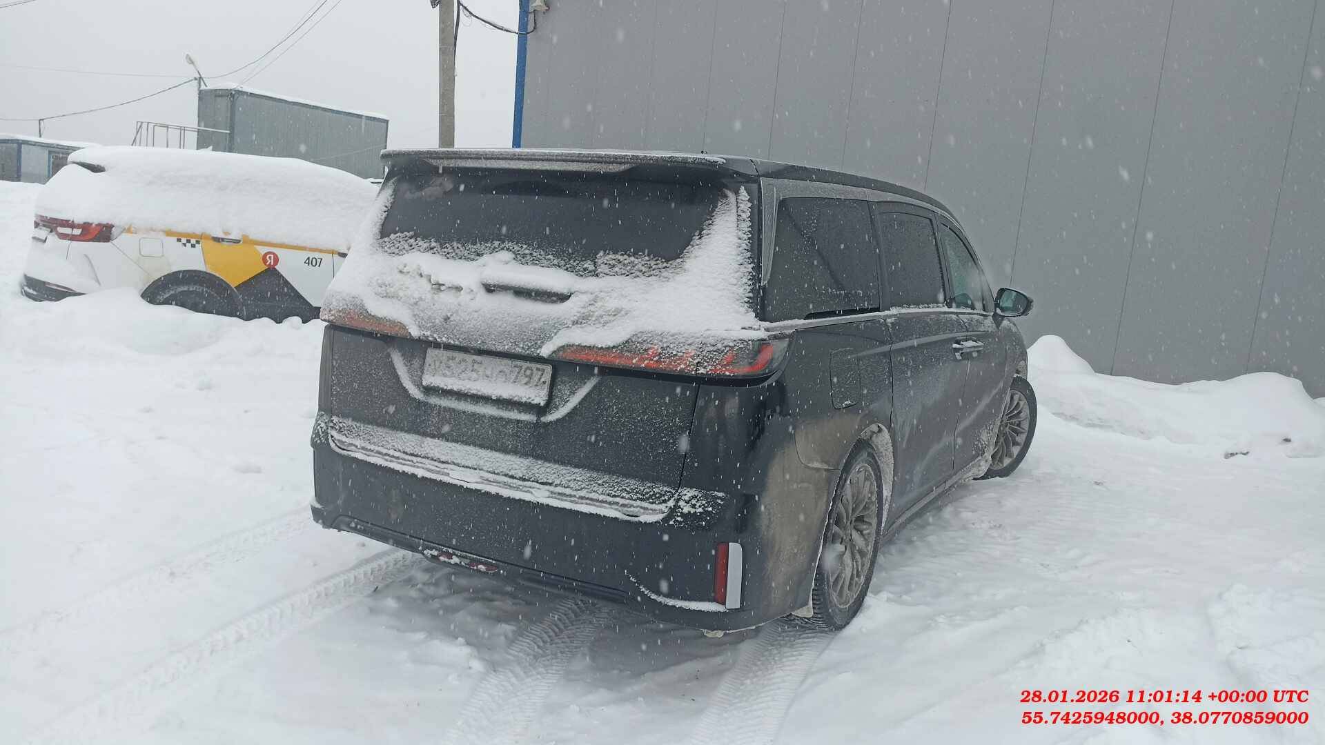 Voyah Dreamer,  25 948 км, 2023 года в лизинг