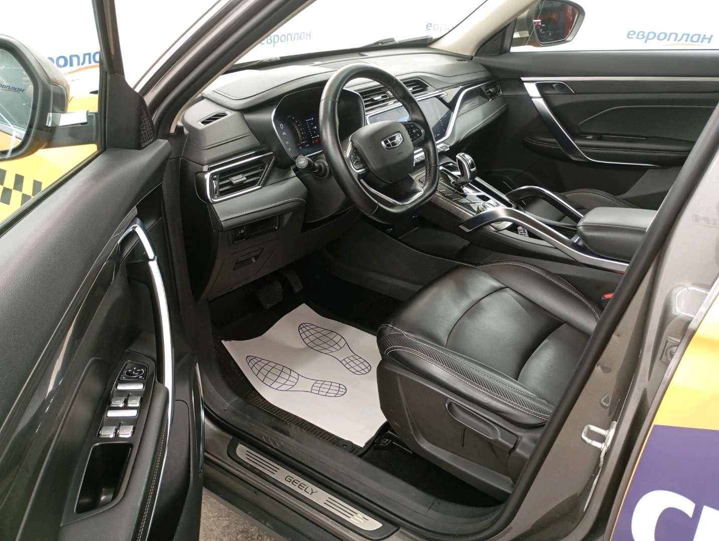 Geely Atlas Pro,  252 576 км, 2023 года в лизинг