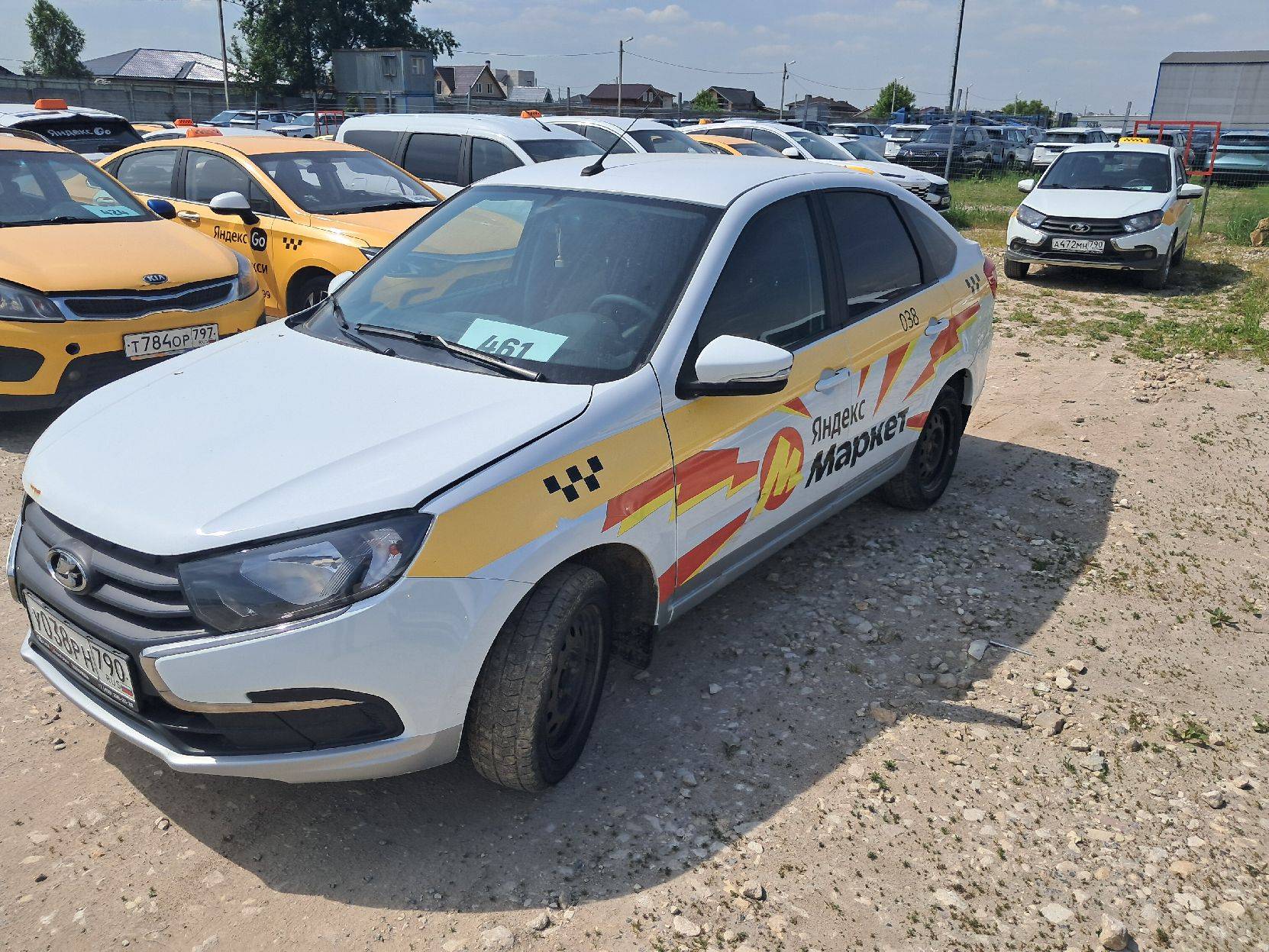 Lada Granta лифтбек,  126 114 км, 2024 года в лизинг