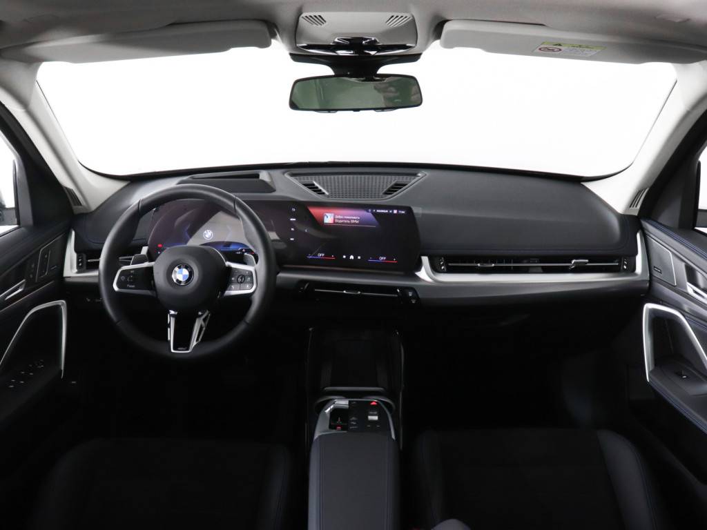 BMW X1 Икс-Драйв25Ли М Спорт (M Sport)