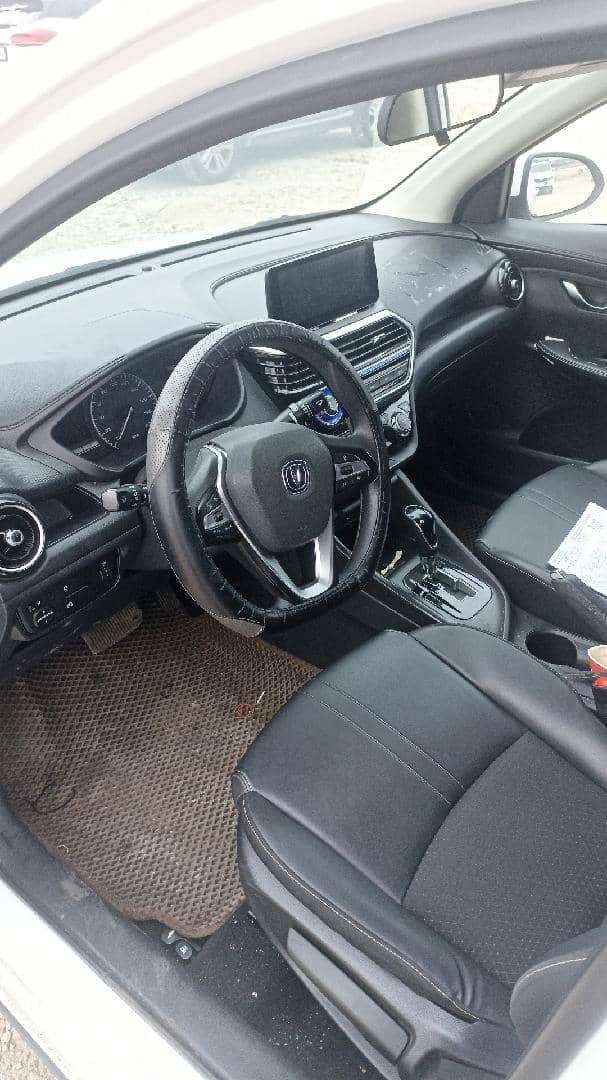 Changan Alsvin,  104 373 км, 2023 года в лизинг