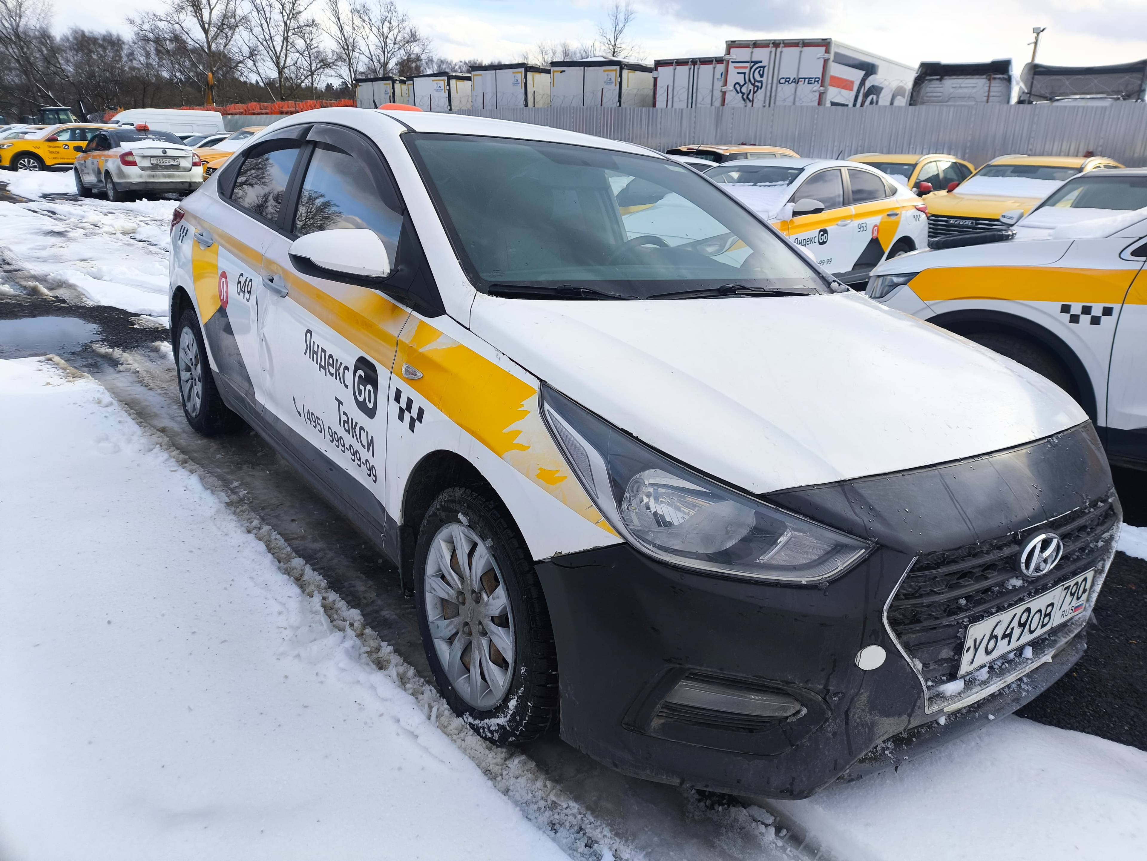 Hyundai Solaris,  296 313 км, 2018 года в лизинг