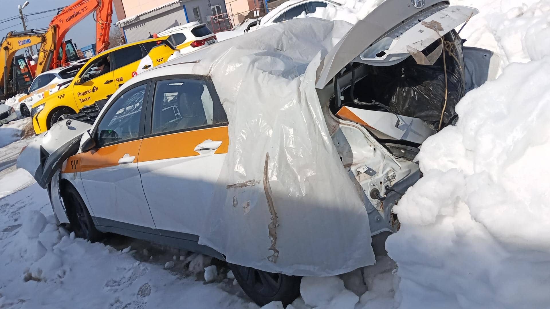 Hyundai Elantra,  27 000 км, 2023 года