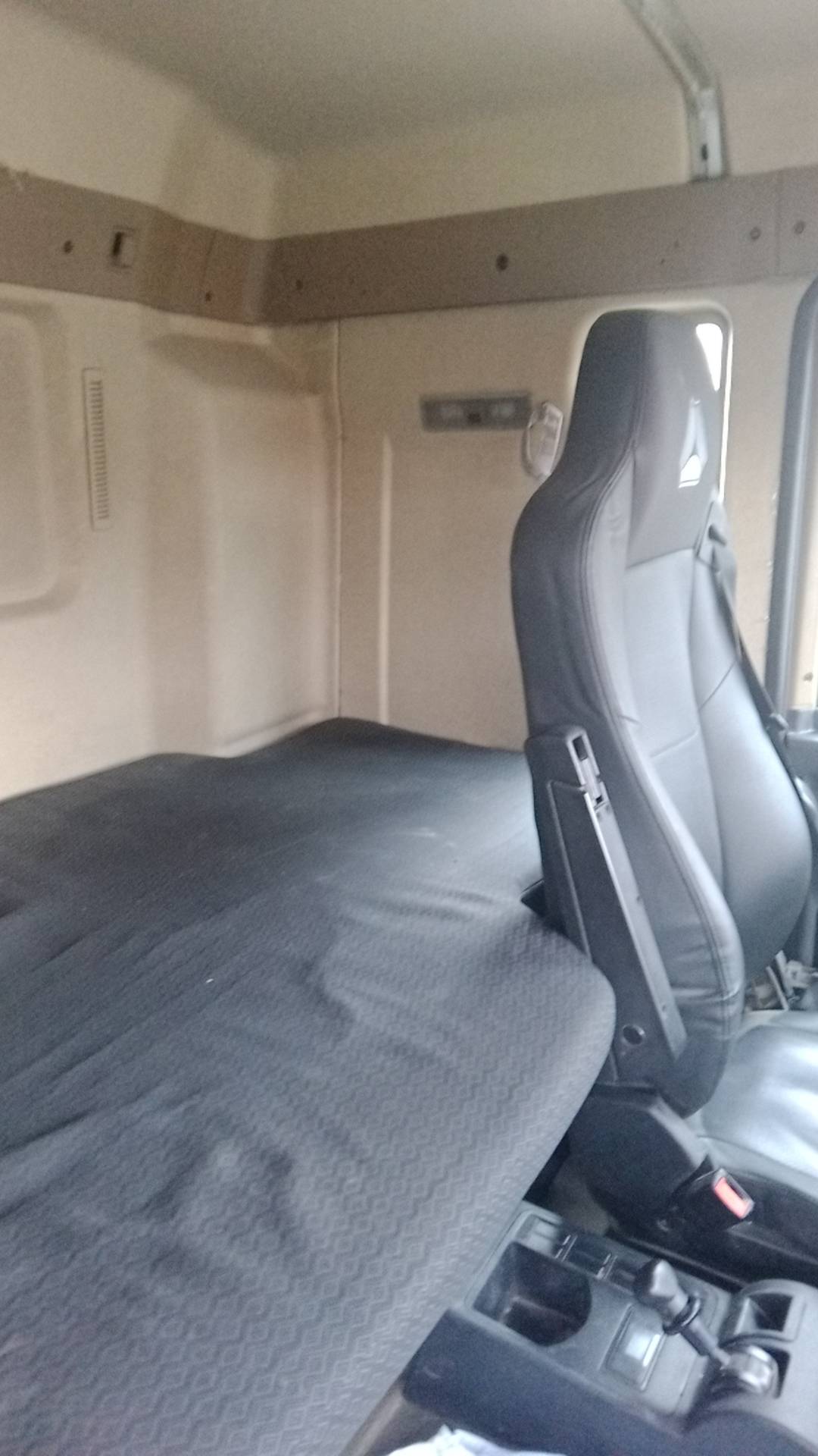 HOWO ZZ3317V386GE1 8х4,  127 142 км, 2023 года в лизинг