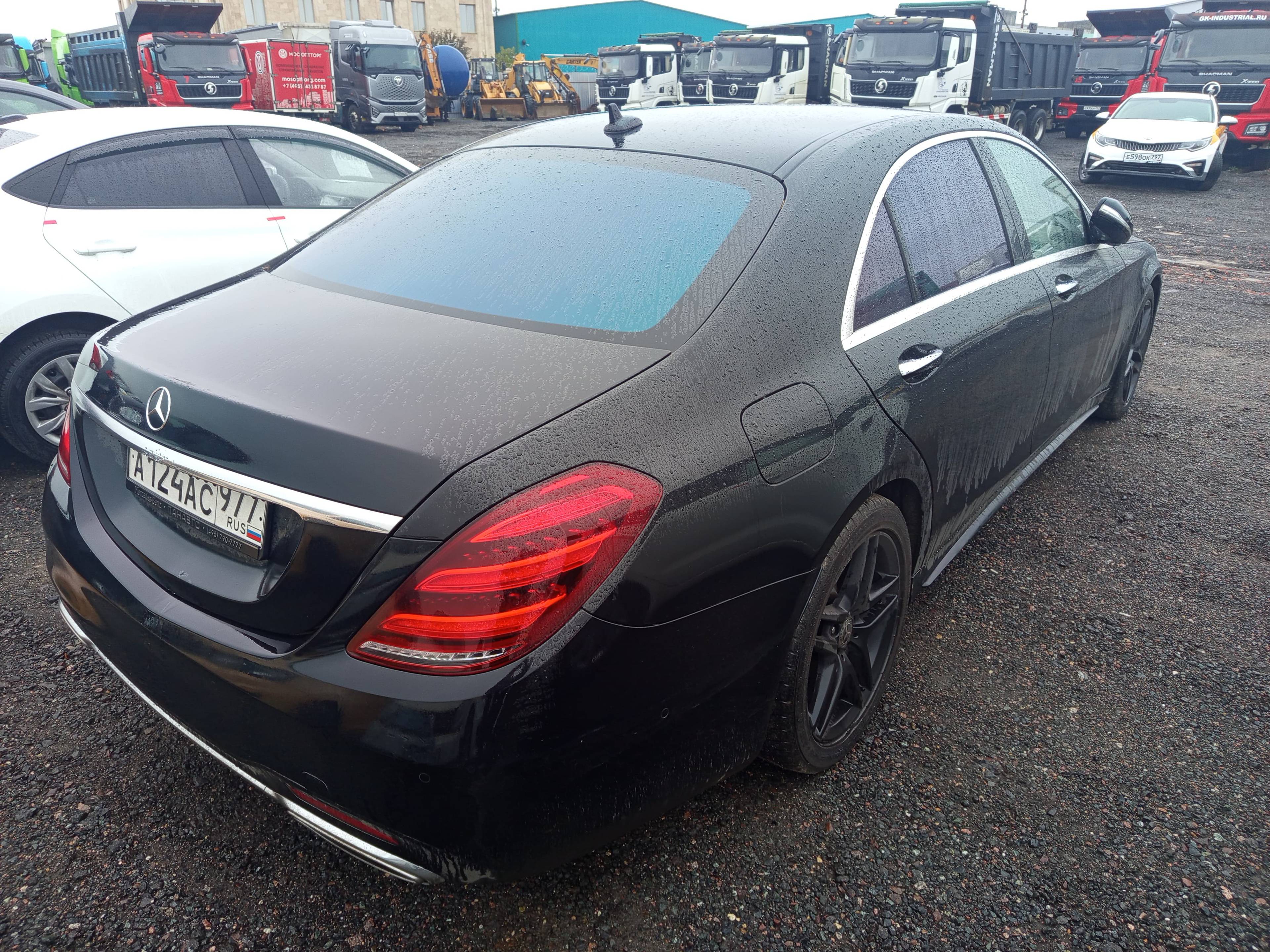 Mercedes-Benz S седан,  182 996 км, 2017 года в лизинг