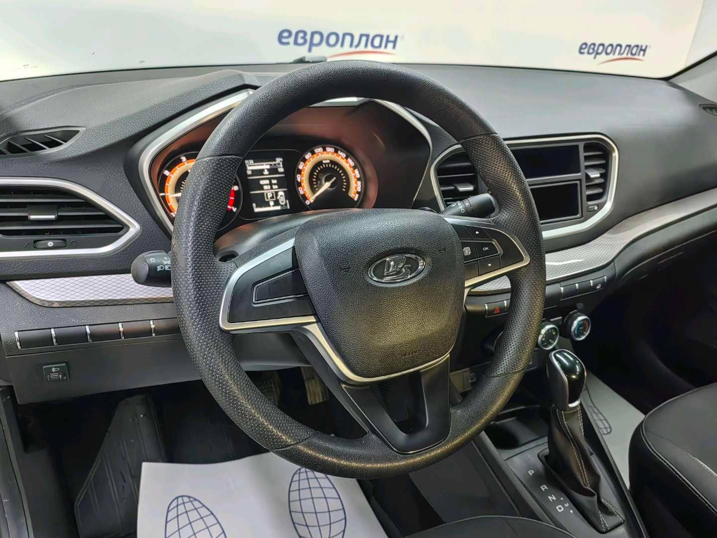 Lada Vesta седан,  42 680 км, 2024 года в лизинг