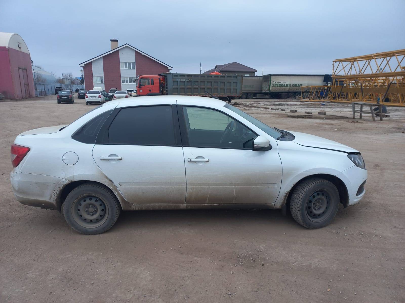 Lada Granta седан,  93 125 км, 2022 года в лизинг