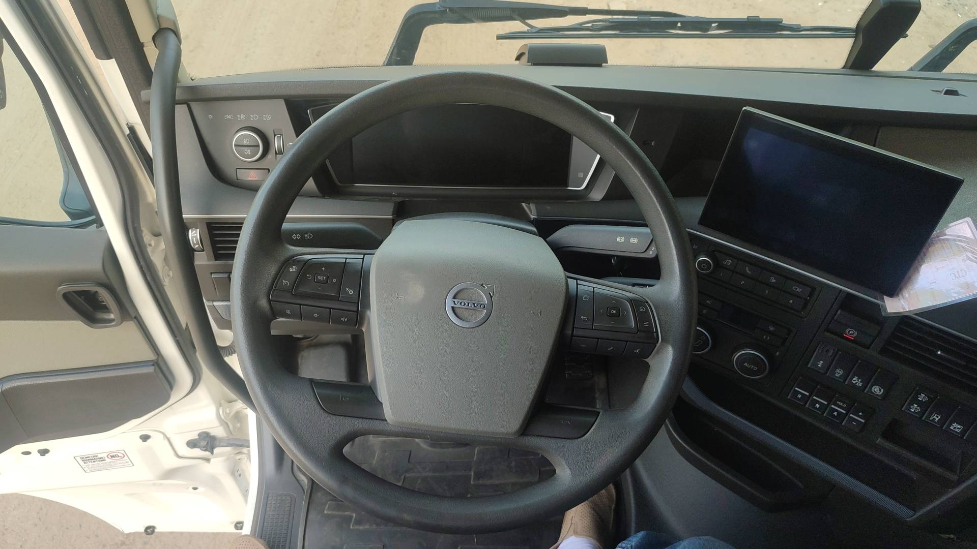 Volvo FH 460 4x2 (FH Globetrotter),  378 182 км, 2021 года в лизинг