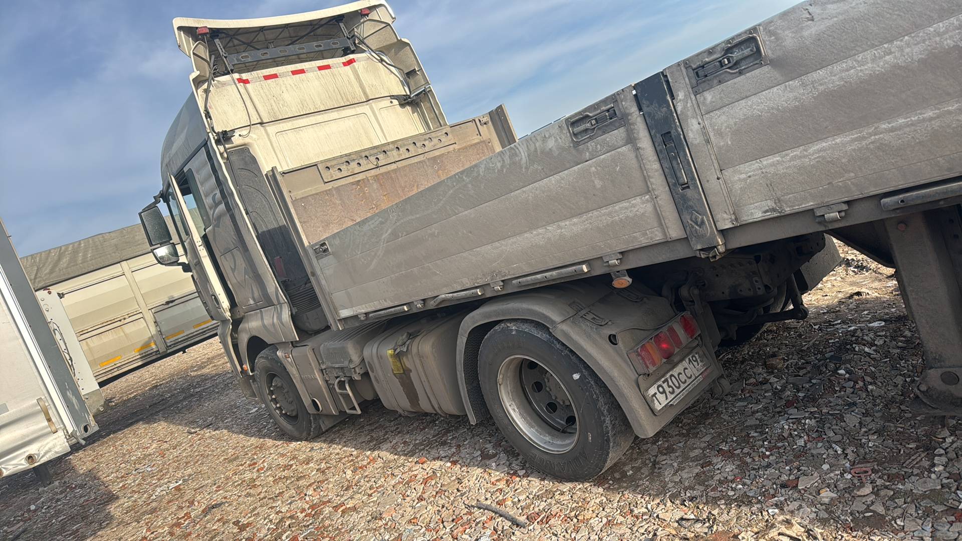 Sitrak ZZ4186V391HE,  223 824 км, 2024 года в лизинг