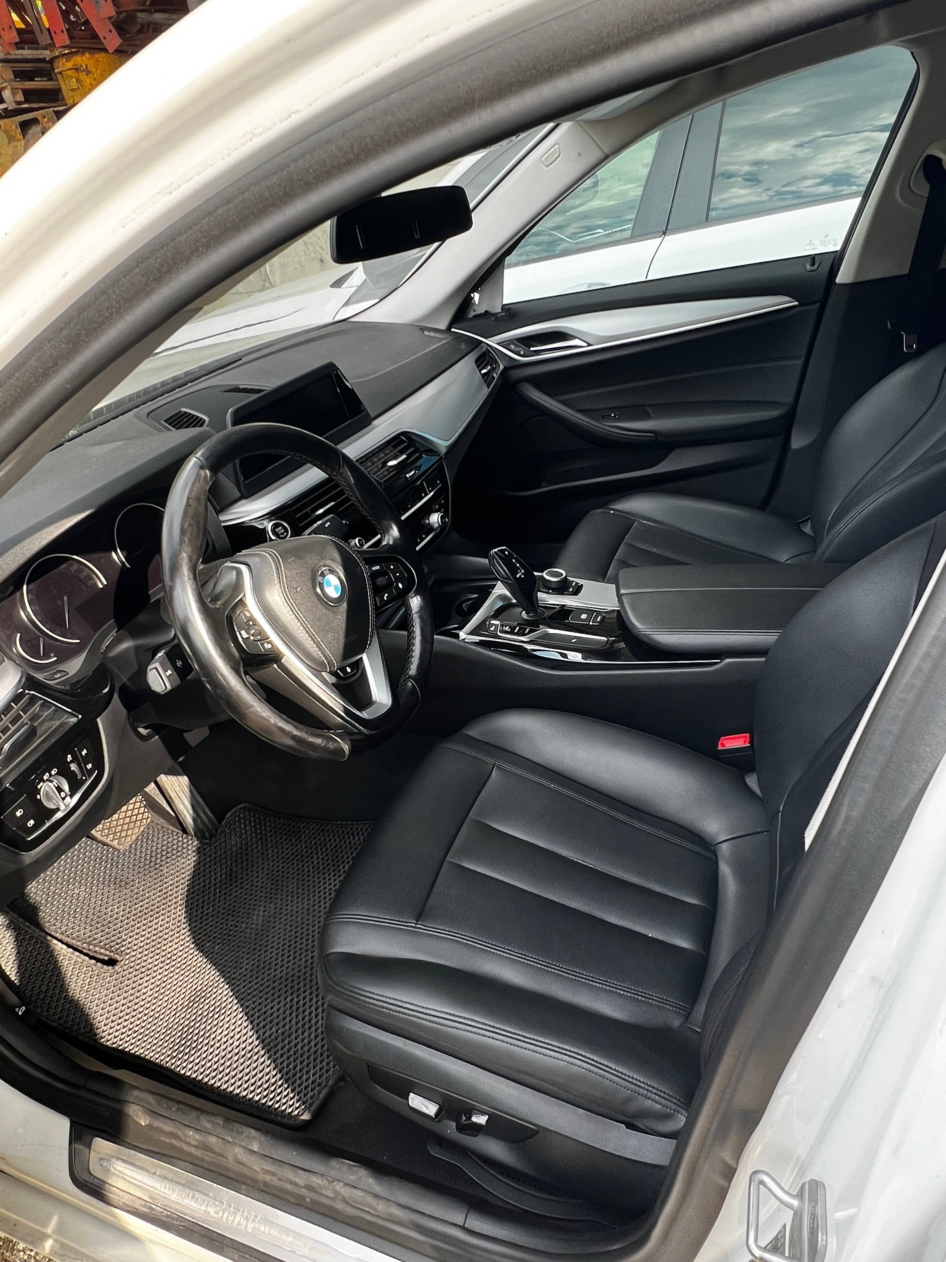 BMW 5 серия,  240 000 км, 2018 года в лизинг