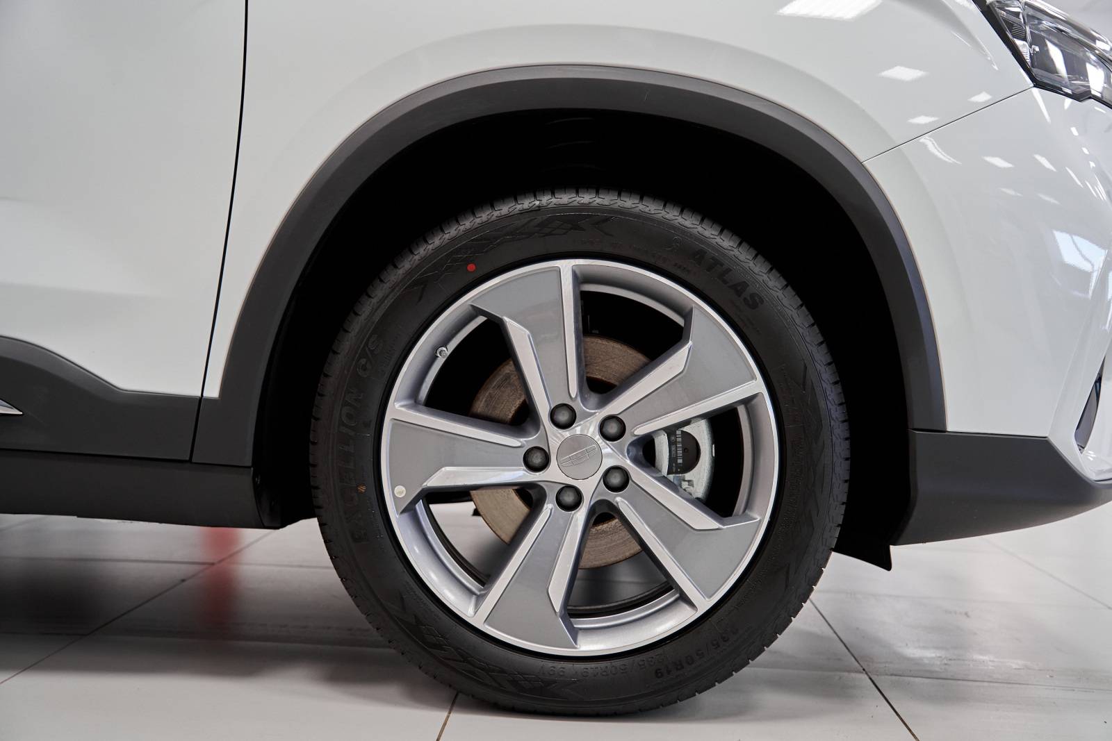 Geely Okavango Flagship 2.0T 7DCT 2WD
