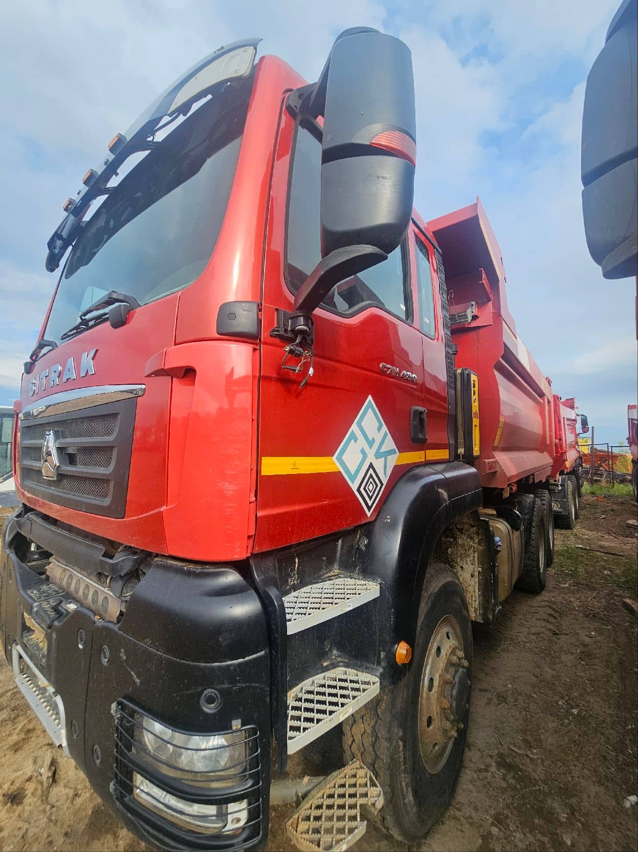 Sitrak ZZ3406V455ME,  96 493 км, 2024 года в лизинг