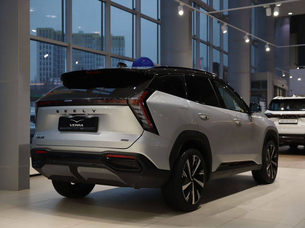 Geely Atlas Flagship 2.0T 8AT 4WD