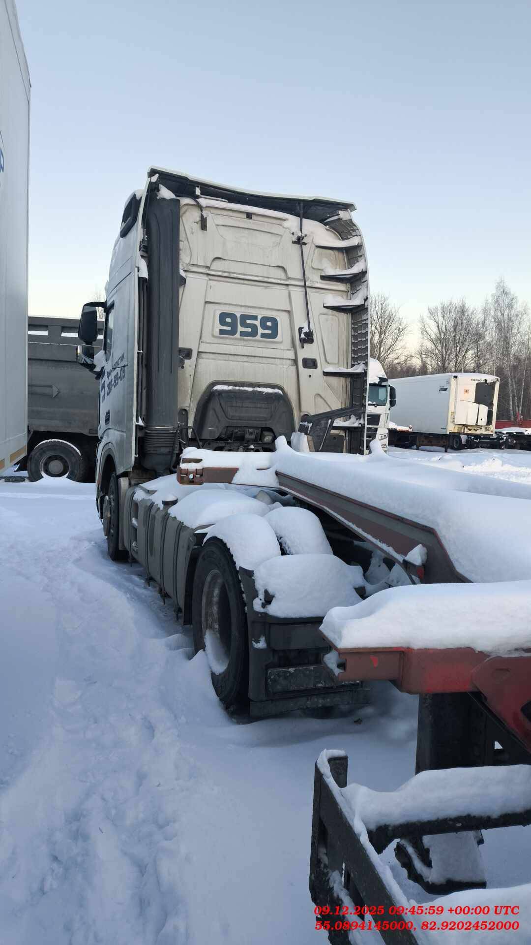 Shacman SX4188YY381,  173 820 км, 2023 года в лизинг