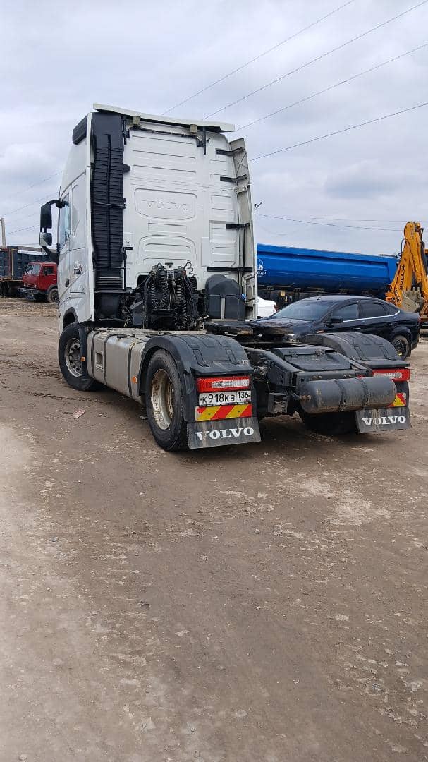 Volvo FH 460 4x2 (FH Globetrotter),  607 654 км, 2022 года в лизинг